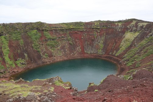 Le lac de cratère de Kerið Selfoss