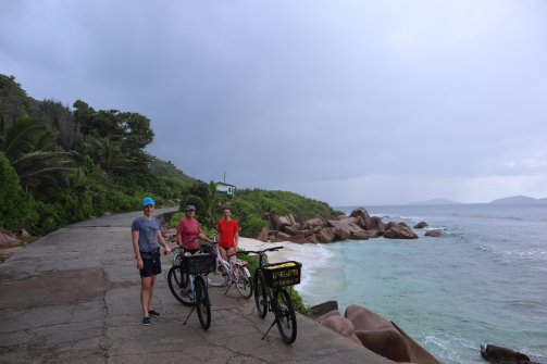 Anse Fourmis (fin de la piste) - Journée à La Digue 