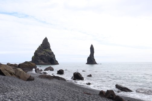 Plage de sable noir de Reynisfjara 